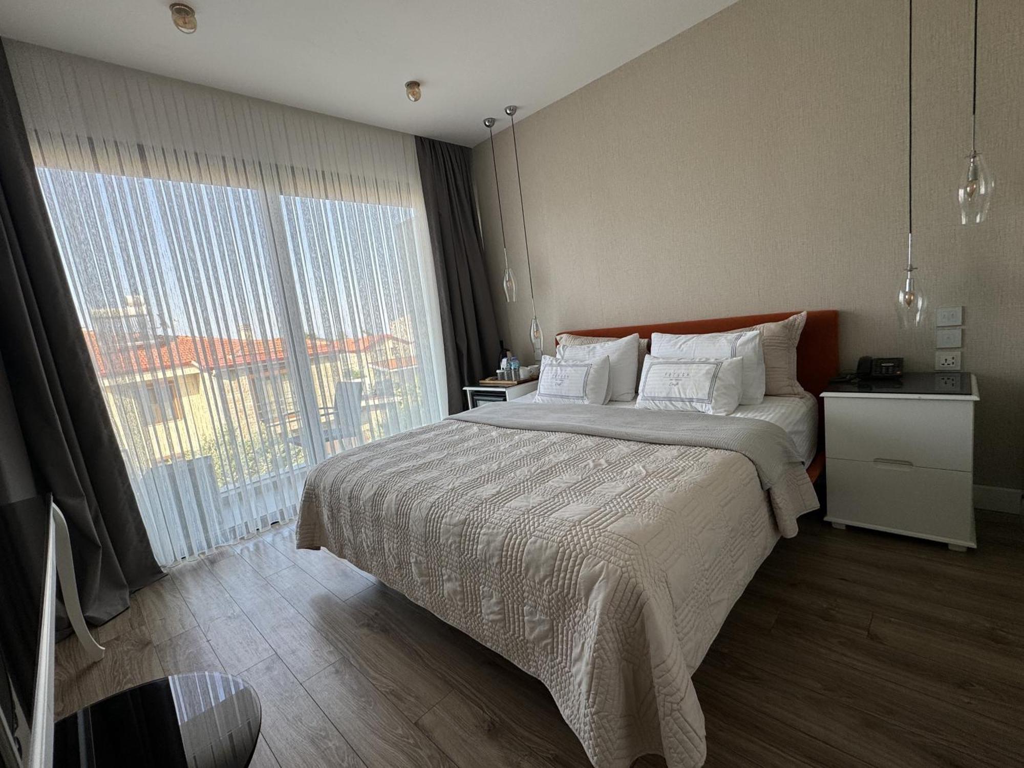 Ferush Otel Urla Exterior foto