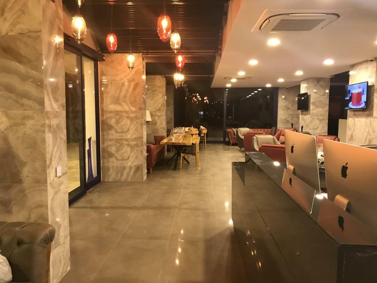 Ferush Otel Urla Exterior foto
